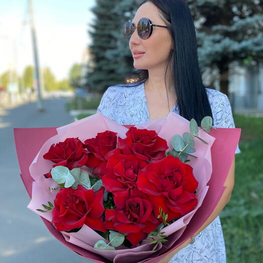 Красные ажурные розы. Букет гигант