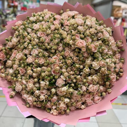 Букет из 151 кустовой розы