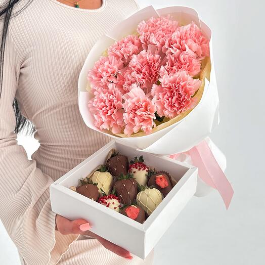 Клубника в шоколаде с цветами "Комбо набор 5"