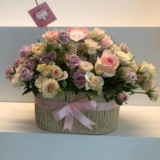 Elegant flower basket