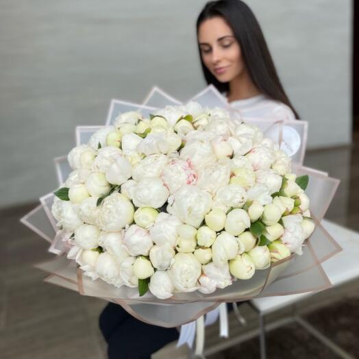 Bouquet of 51 white peonies