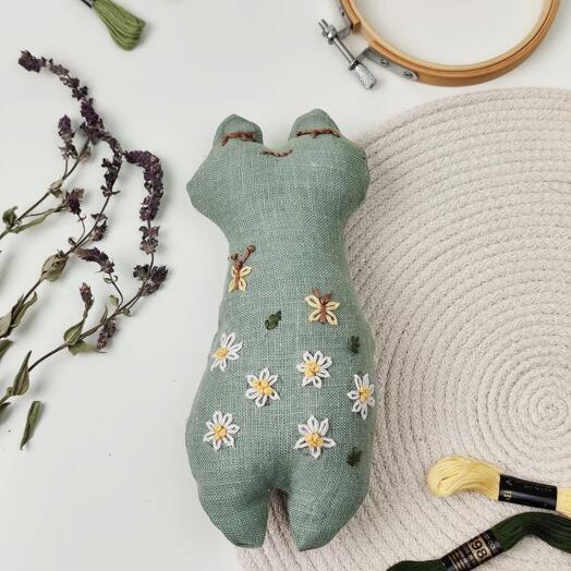 Игрушка из льна "Болотная красавица"