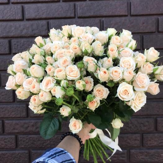 29 cream roses
