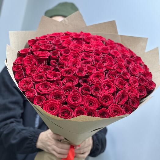 Букет из 101 роз в крафте