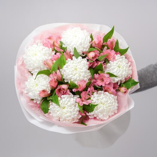 Bouquet di crisantemo e Alstroemeria