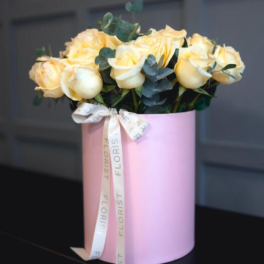 Премиальные розы в коробке