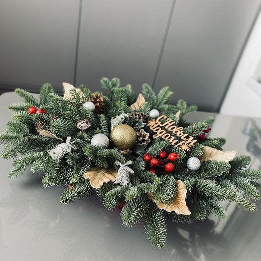 Новогодняя композиция на стол