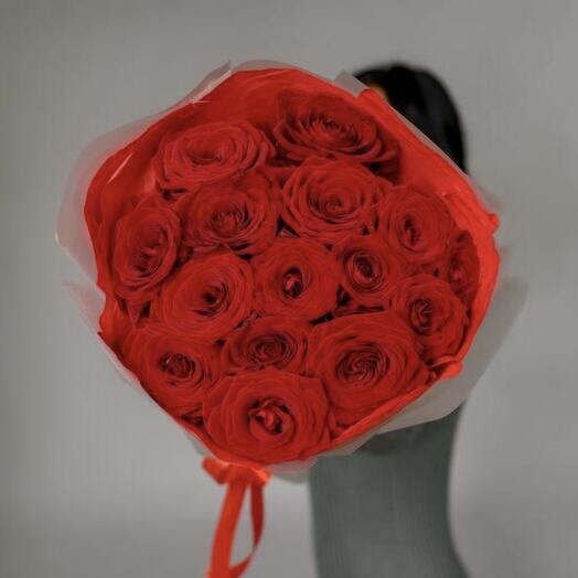 15 red roza buket