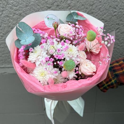 Valentine's pink bouquet