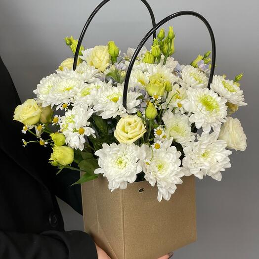 Корзина с цветами 6757