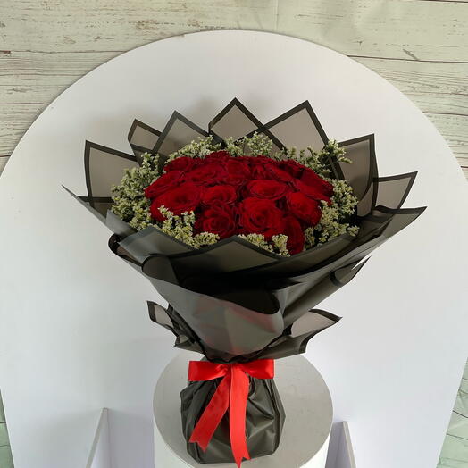 Valentine red medium bouquet