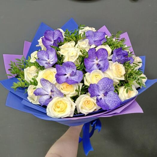 Шикарный букет с крупной пионовидной розой и орхидеей Ванда💜Любимой