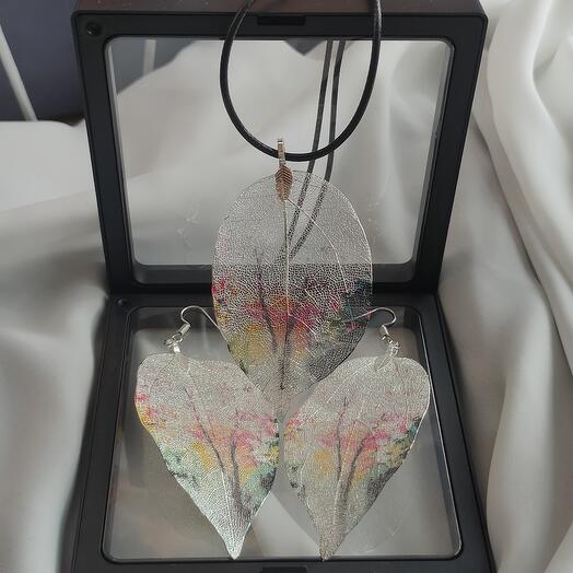 Чокер и серьги в виде листьев "Лесной пейзаж"