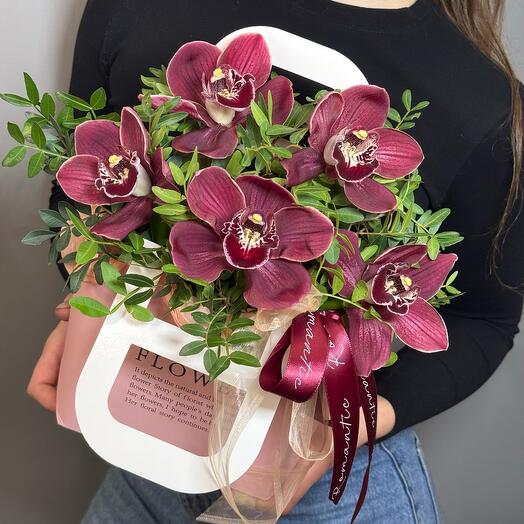 Flores en una Caja de orquídeas 🌸