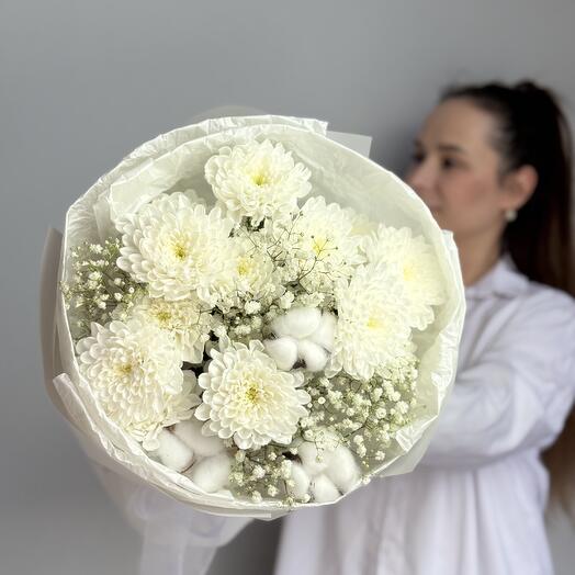 Белоснежный сборный букет🤍хризантема и гипсофила