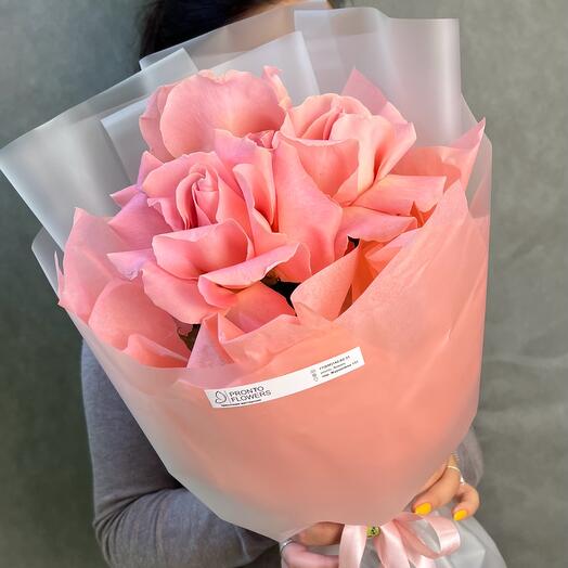 Французские розы персиковые