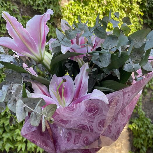 Brassee de Lys Rose