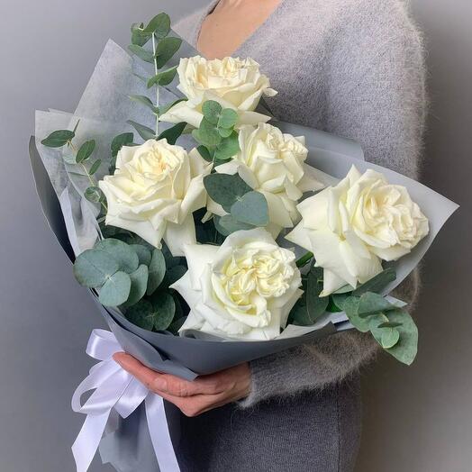 Пионовидная белая роза букет les fleur (В0024)