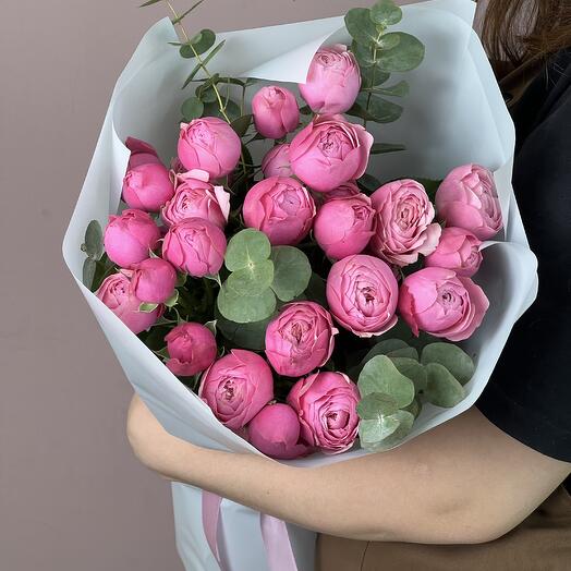 Букет из кустовой розы Silva Pink