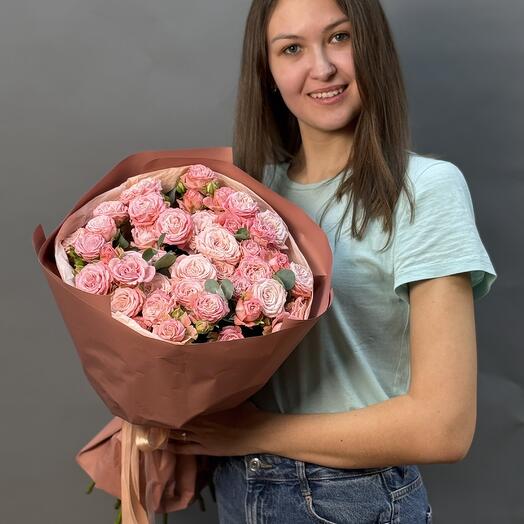 Букет из 15 кустовых пион. роз Бомбастик
