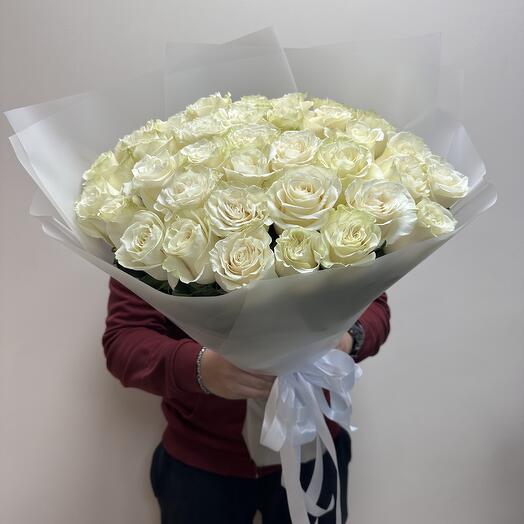 35 Белых роз Эквадор