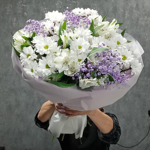 Букет из хризантем,альстромерий,гипсофилы