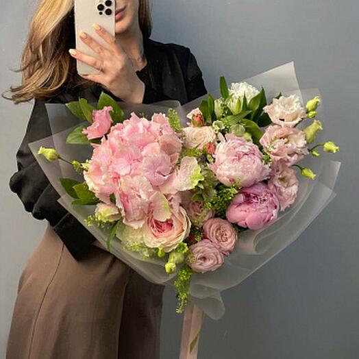 Сборный букет Pink Garden М