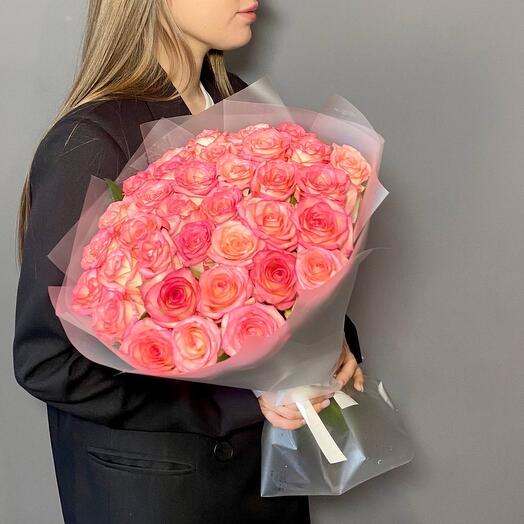 🌸Изысканный букет "PERVOЦВЕТ" из 35 розовых роз сорта  Джумилия Jumilia
