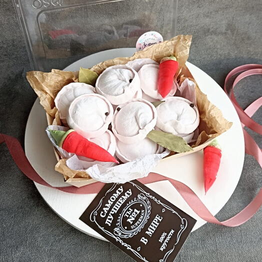 Коробочка с зефирными пельменями