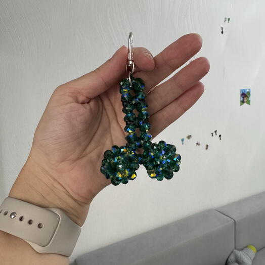 Брелок- подвес из хрустальных бусин