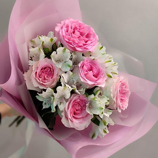Нежный букет с Розовыми Розами и Альстромерией