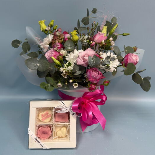 Стильный букет в коробке