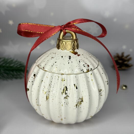 Подарок на новый год: свеча «Ёлочный шар» и подсвечник вращающийся с лошадкой. Cristmas