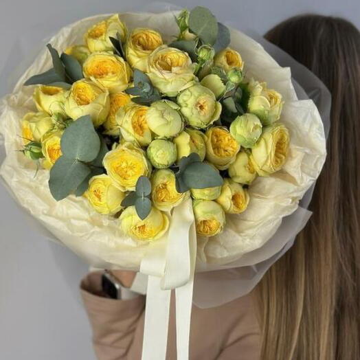Яркий солнечный букет кустовые пионовидные жёлтые розы Silva Sunny как пионы размер М