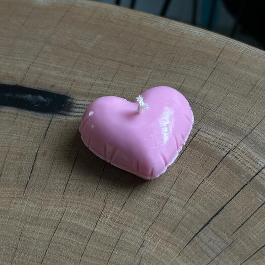 Розовая свеча сердце