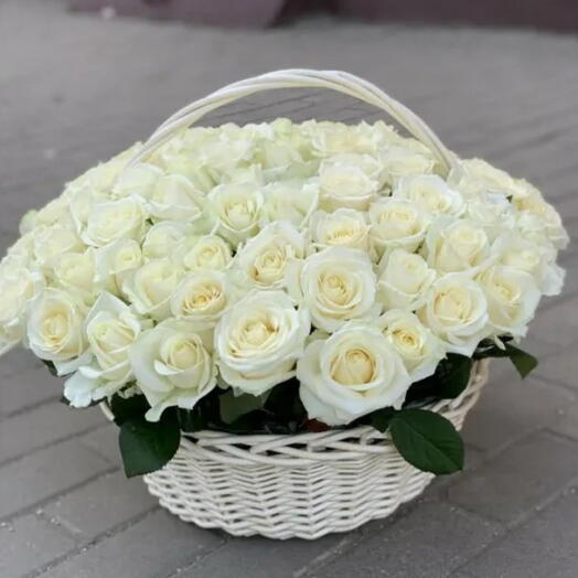 Корзина с 51 розой