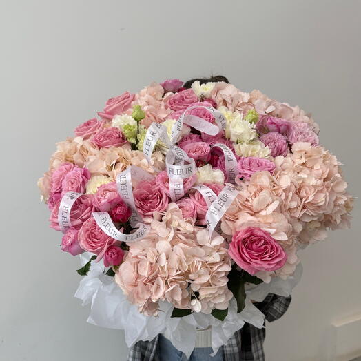 Корзина с гортензией и розой Pink O hara
