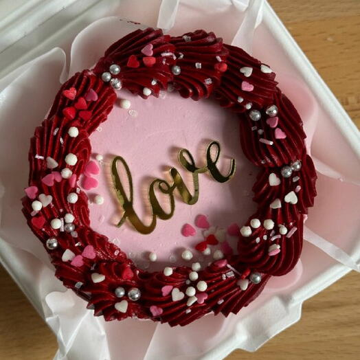 Бенто с топпером из пластика love