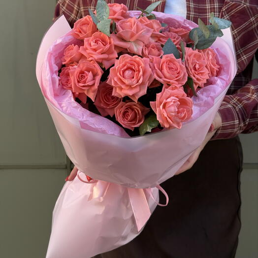 Букет с кустовой розой Барбадос с эвкалиптом 5 веток + сладкий подарок 🎁