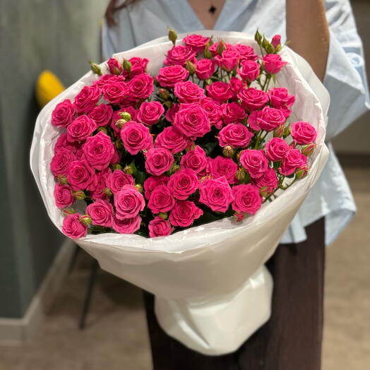 Шикарный букет из кустовой розы💓
