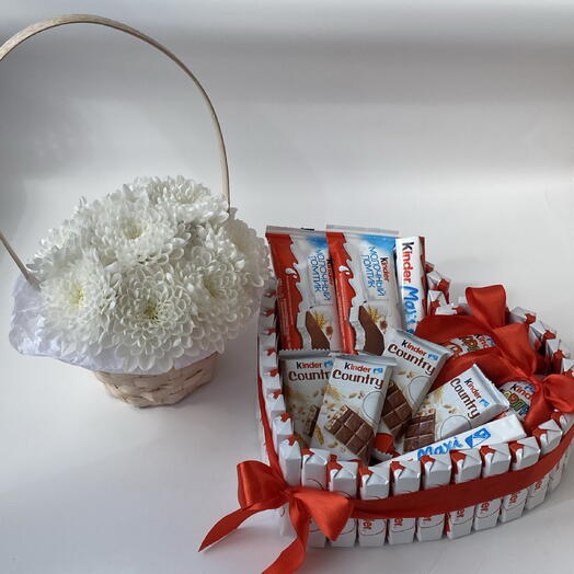 «Такая красота» 🎀 Kinder сладость + Белоснежная хризантема | в подарок | Цветы