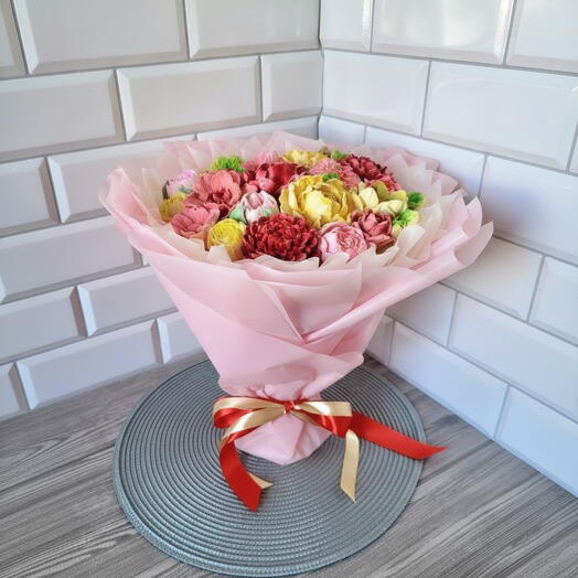 Букет из зефира в розовой упаковке
