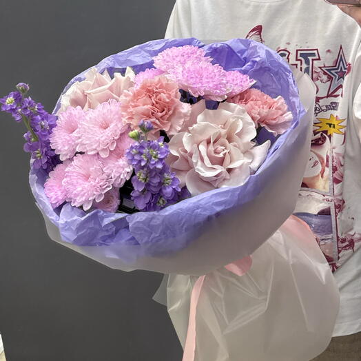 Авторский букет с маттиолой и французскими розами💜 | Маттиола | Французская роза | Диантус | Хризантема