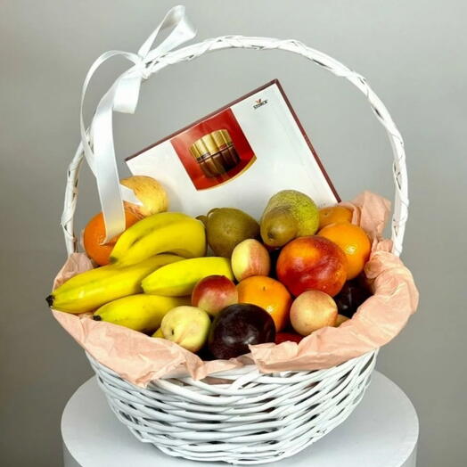 Корзина из фруктов