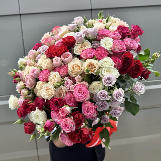 Букет из 25 кустовых роз МИКС