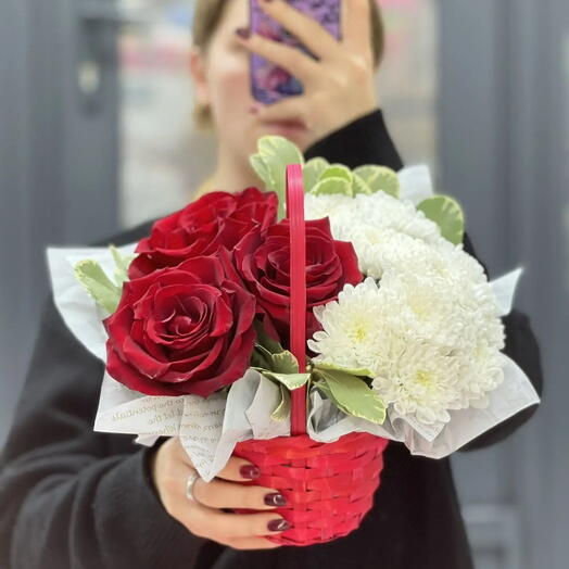 Композиция 18 "Шипы и лепестки"