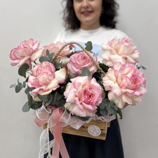 Композиция с розами Софи Лорен
