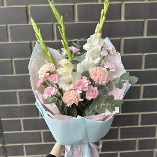 Букет с белоснежными гладиолусами 🌸